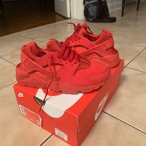 red nike huaraches